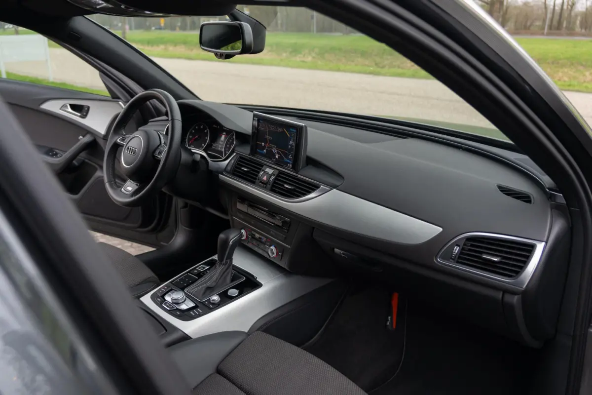 1.8 TFSI 190PK S-Line|Facelift|Org NL NAP|1ste Eig|Trekhaak|Leder|LED|Automaat|DaytonaGrijs|Dealer Onderhouden