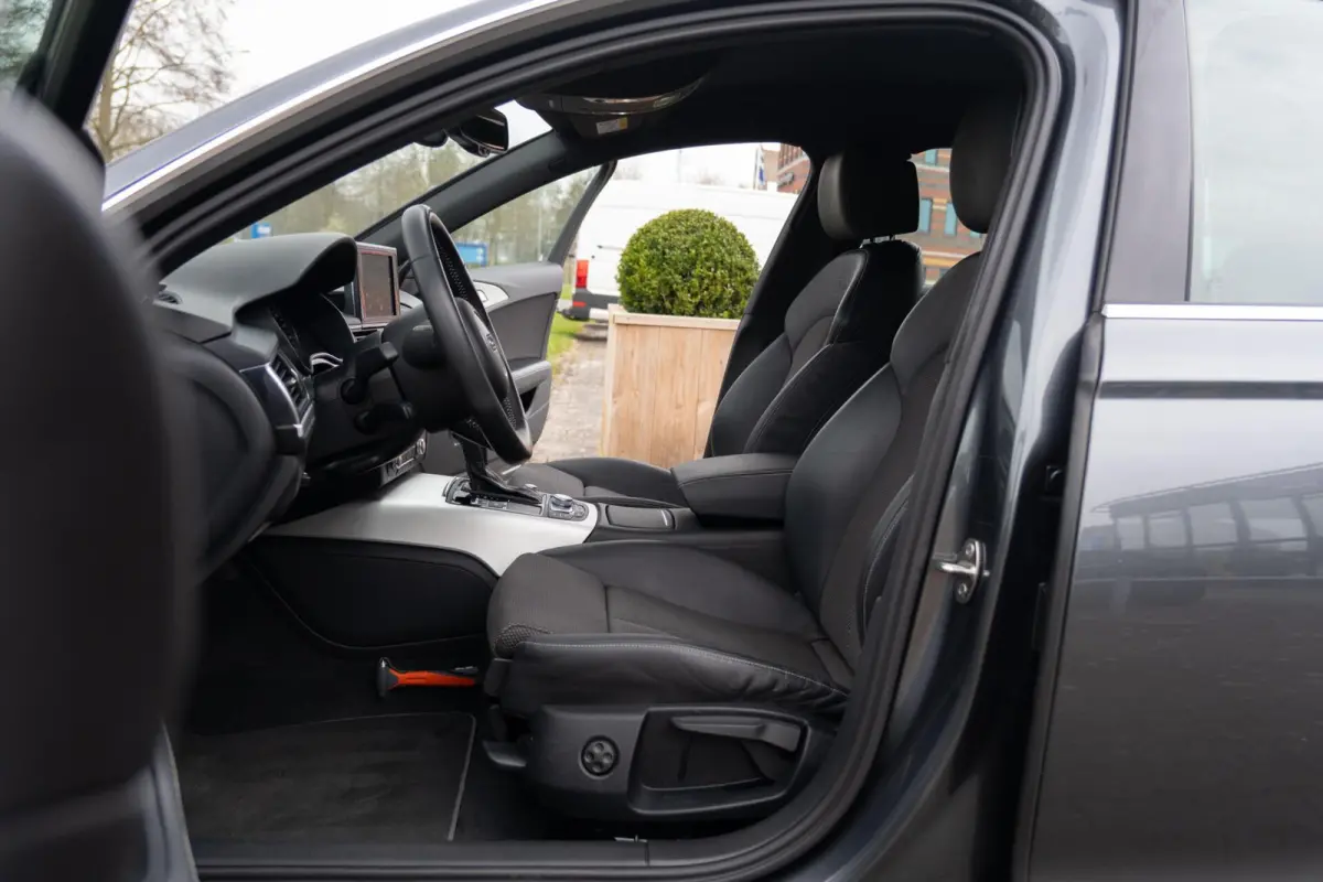 1.8 TFSI 190PK S-Line|Facelift|Org NL NAP|1ste Eig|Trekhaak|Leder|LED|Automaat|DaytonaGrijs|Dealer Onderhouden