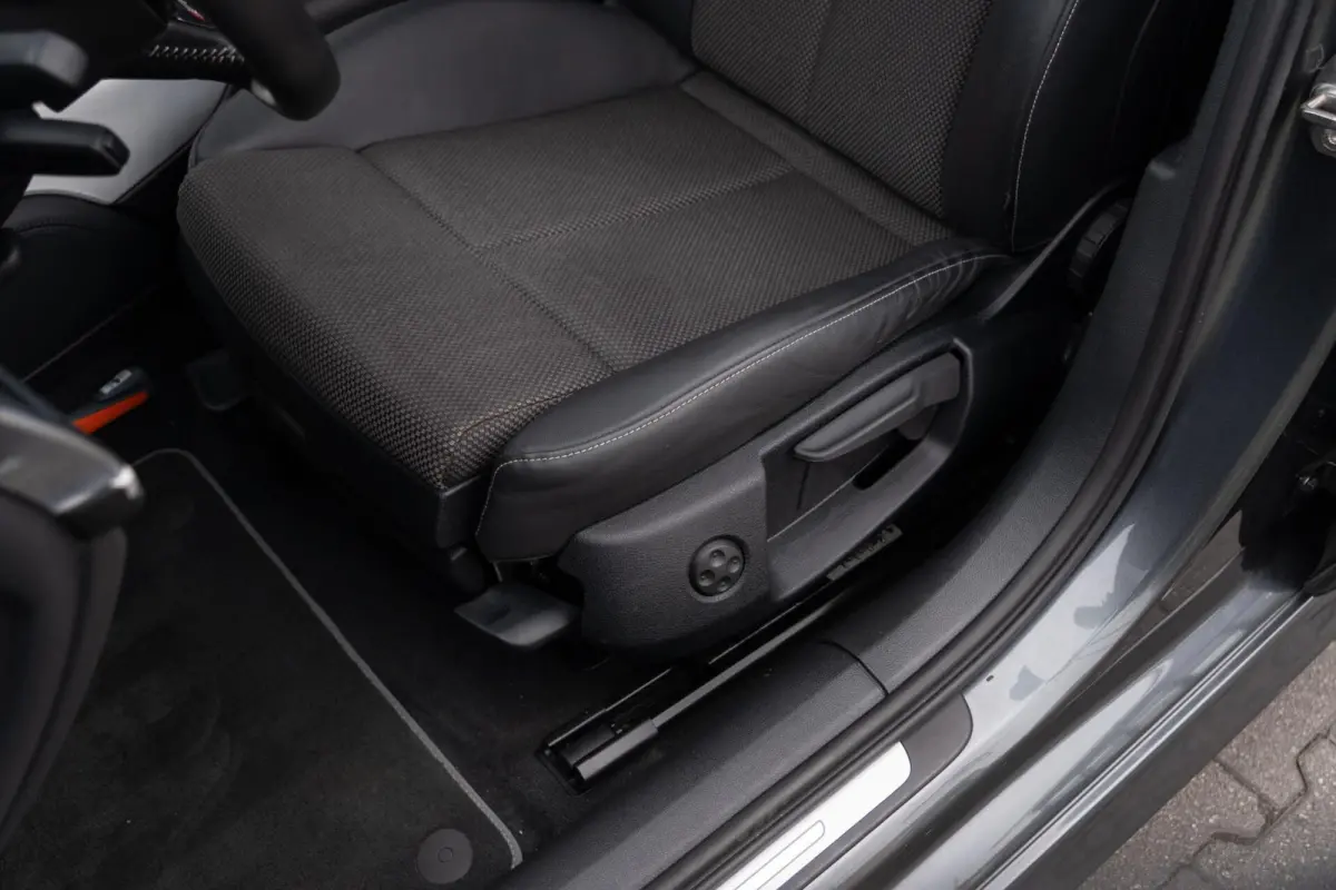 1.8 TFSI 190PK S-Line|Facelift|Org NL NAP|1ste Eig|Trekhaak|Leder|LED|Automaat|DaytonaGrijs|Dealer Onderhouden