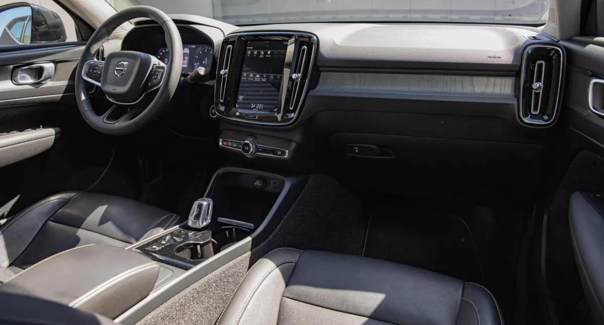 1.5 T3 Inscription Leder|Panorama|Trekhaak|Carplay|Keyless