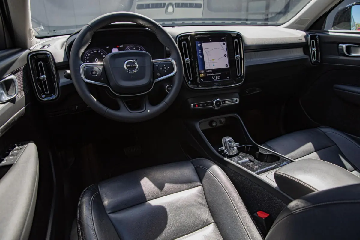 1.5 T3 Inscription Leder|Panorama|Trekhaak|Carplay|Keyless