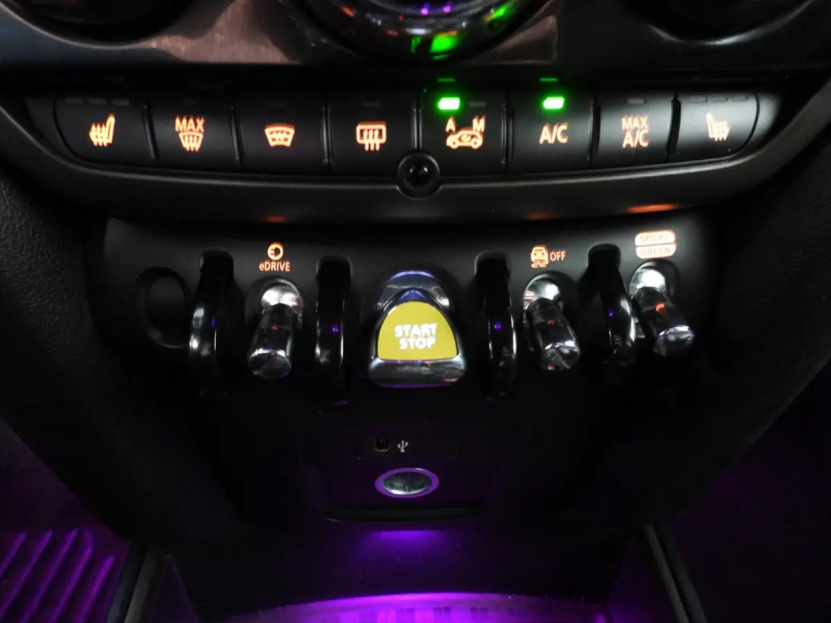 1.5 Cooper ALL4 Chili NAVI/LEER/MEMORY/EL.KLEP/LED/17"LMV!