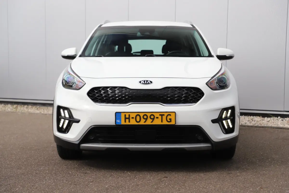 1.6 GDi Hybrid DynamicLine Navigatie Achteruitrijcamera Half Leder Carplay Adaptive Cruise Rijstrooksensor