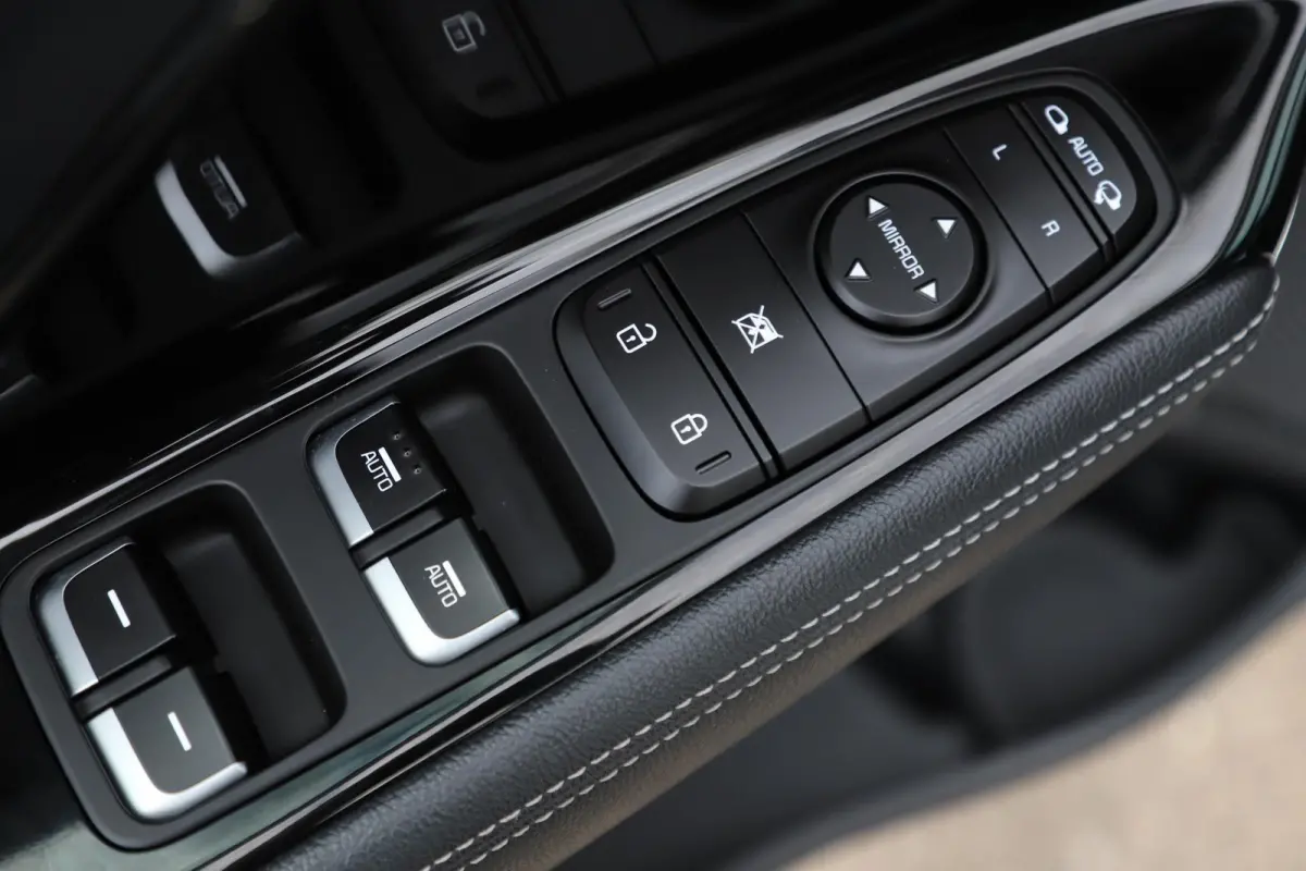 1.6 GDi Hybrid DynamicLine Navigatie Achteruitrijcamera Half Leder Carplay Adaptive Cruise Rijstrooksensor