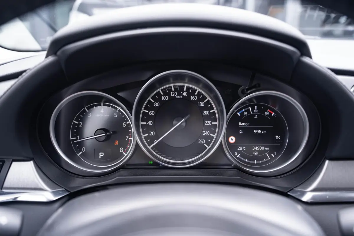 2.0 SkyActiv-G 165 Centre-Line NAP HUD Afneembare trekhaak Stoelverwarming Camera 360 PDC ECC Apple ACC DAB