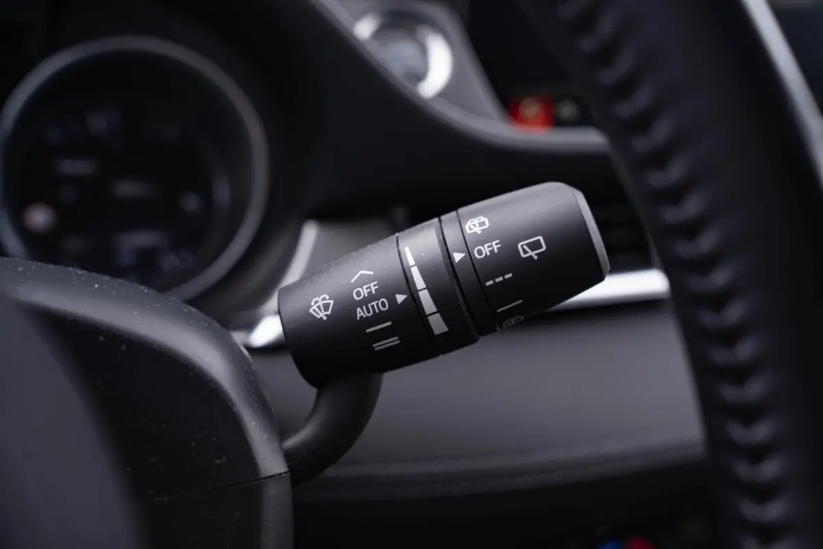 2.0 SkyActiv-G 165 Centre-Line NAP HUD Afneembare trekhaak Stoelverwarming Camera 360 PDC ECC Apple ACC DAB