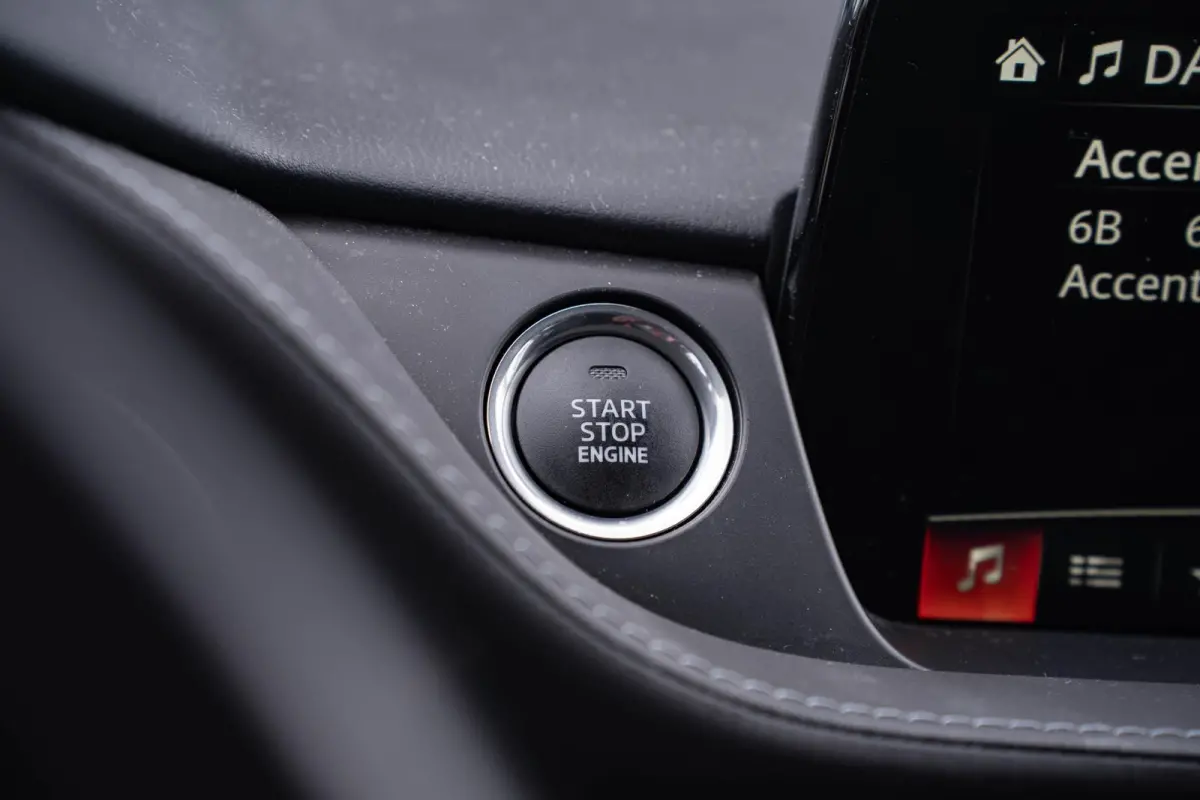 2.0 SkyActiv-G 165 Centre-Line NAP HUD Afneembare trekhaak Stoelverwarming Camera 360 PDC ECC Apple ACC DAB