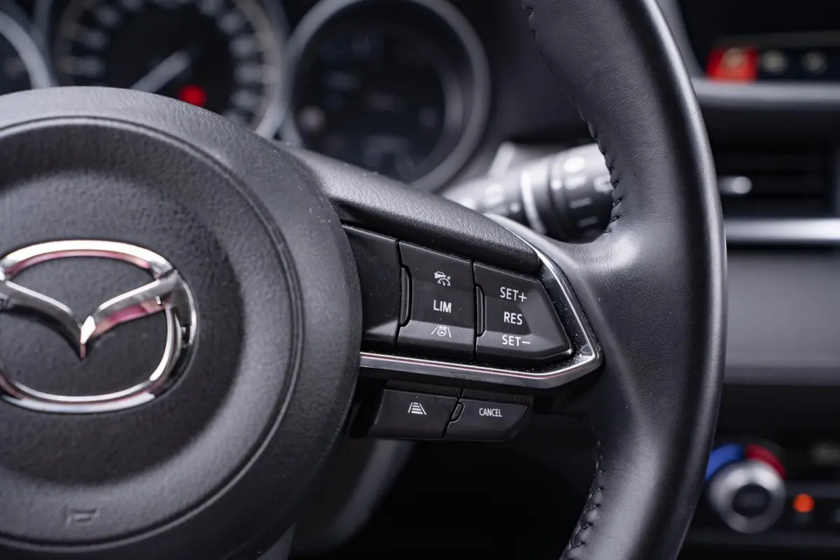 2.0 SkyActiv-G 165 Centre-Line NAP HUD Afneembare trekhaak Stoelverwarming Camera 360 PDC ECC Apple ACC DAB