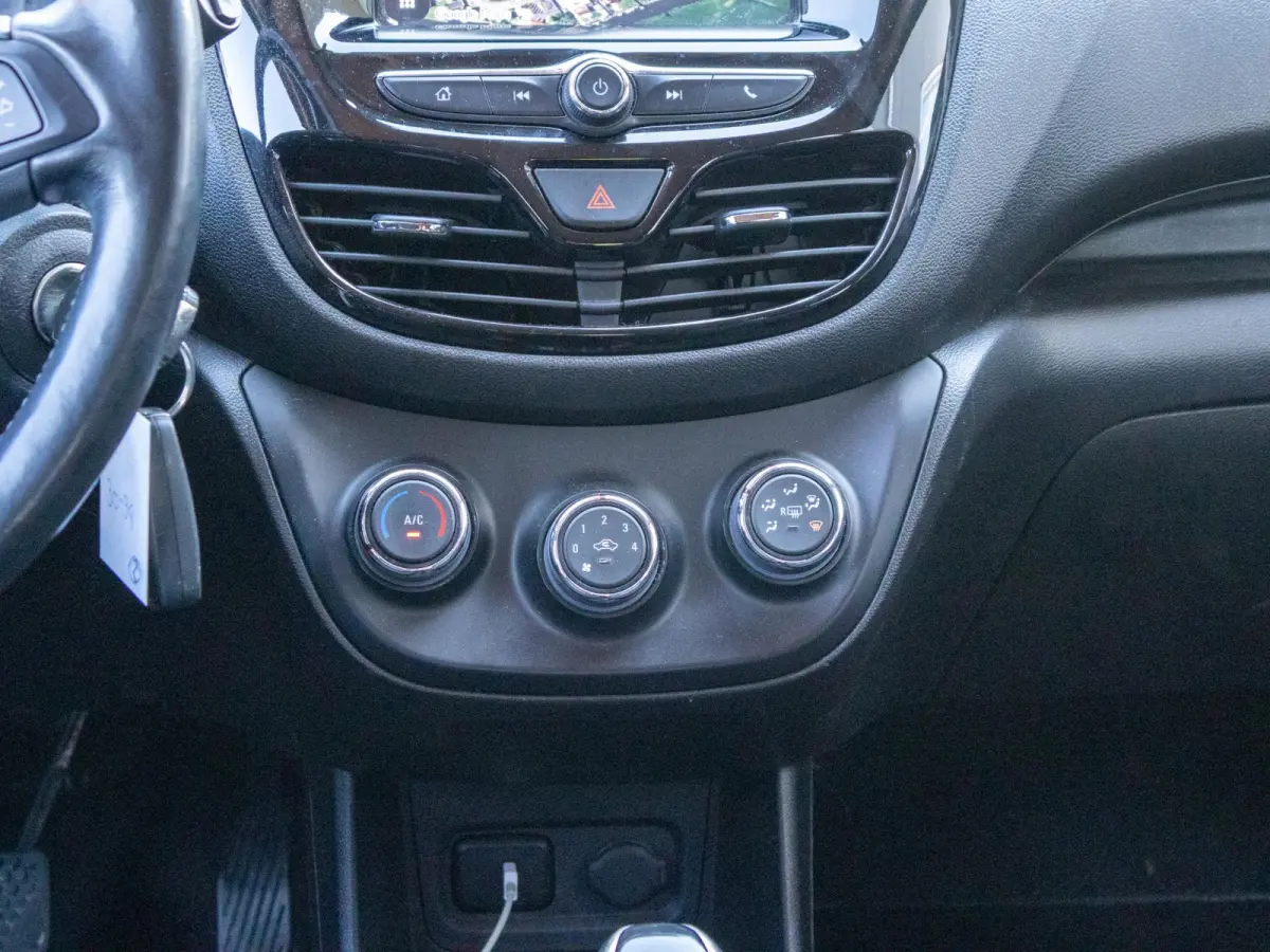 1.0 Online Edition Stoel- en stuurverwarming Apple CarPlay