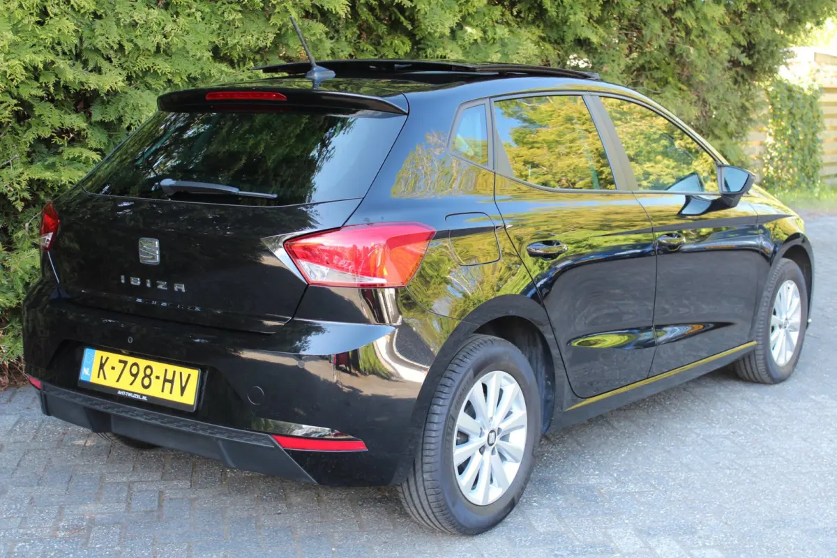 1.0 TSI Style Business Intense 95PK | Climate Control | KEYLESS | PANO | Camera | Cruise Control | LMV | NAVI