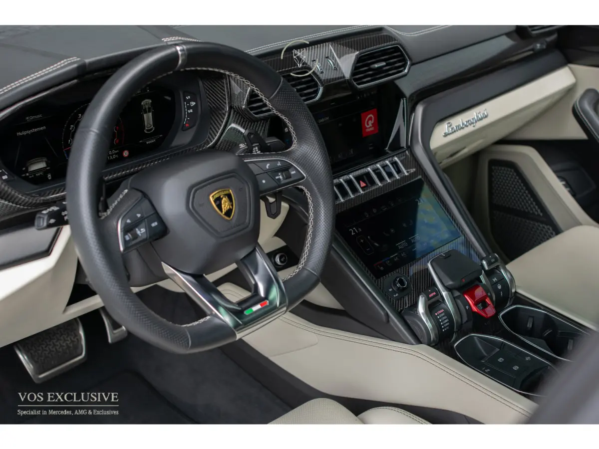 4.0 V8 BTW Full Carbon in- & exterieur|B&O Advanced 3D|ANIMA|Ceramic|Massage|Keyless|HUD|23"|Pano|Softclose