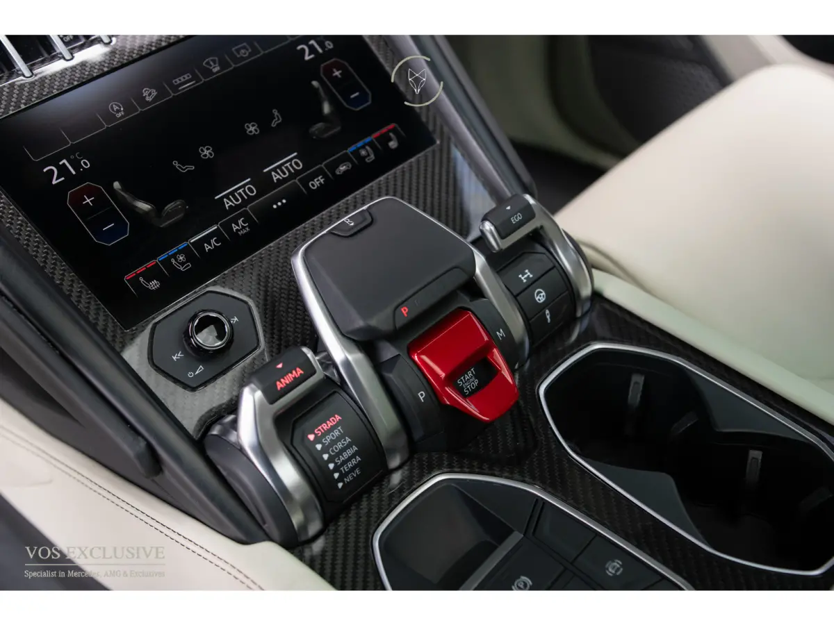4.0 V8 BTW Full Carbon in- & exterieur|B&O Advanced 3D|ANIMA|Ceramic|Massage|Keyless|HUD|23"|Pano|Softclose