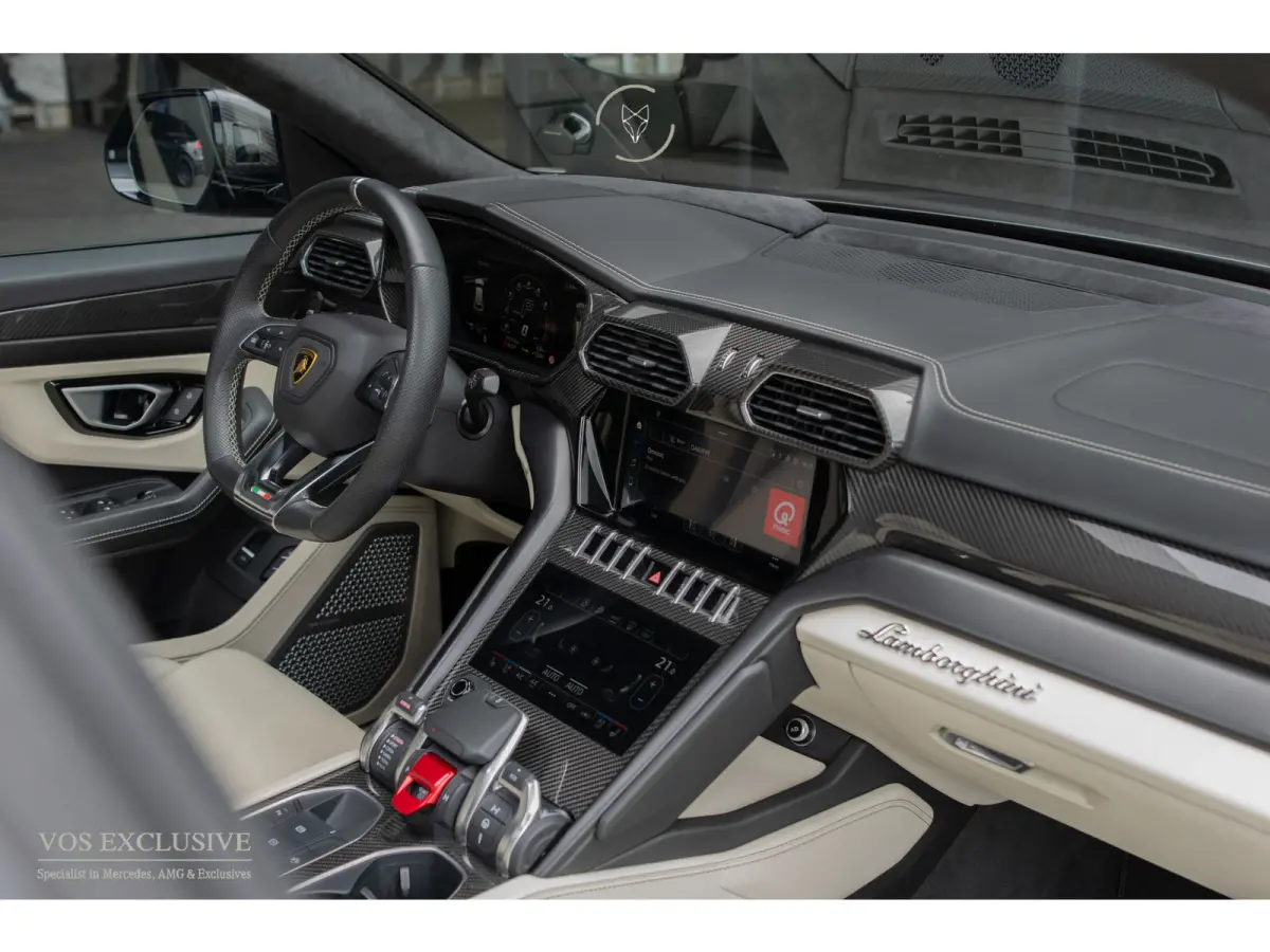 4.0 V8 BTW Full Carbon in- & exterieur|B&O Advanced 3D|ANIMA|Ceramic|Massage|Keyless|HUD|23"|Pano|Softclose