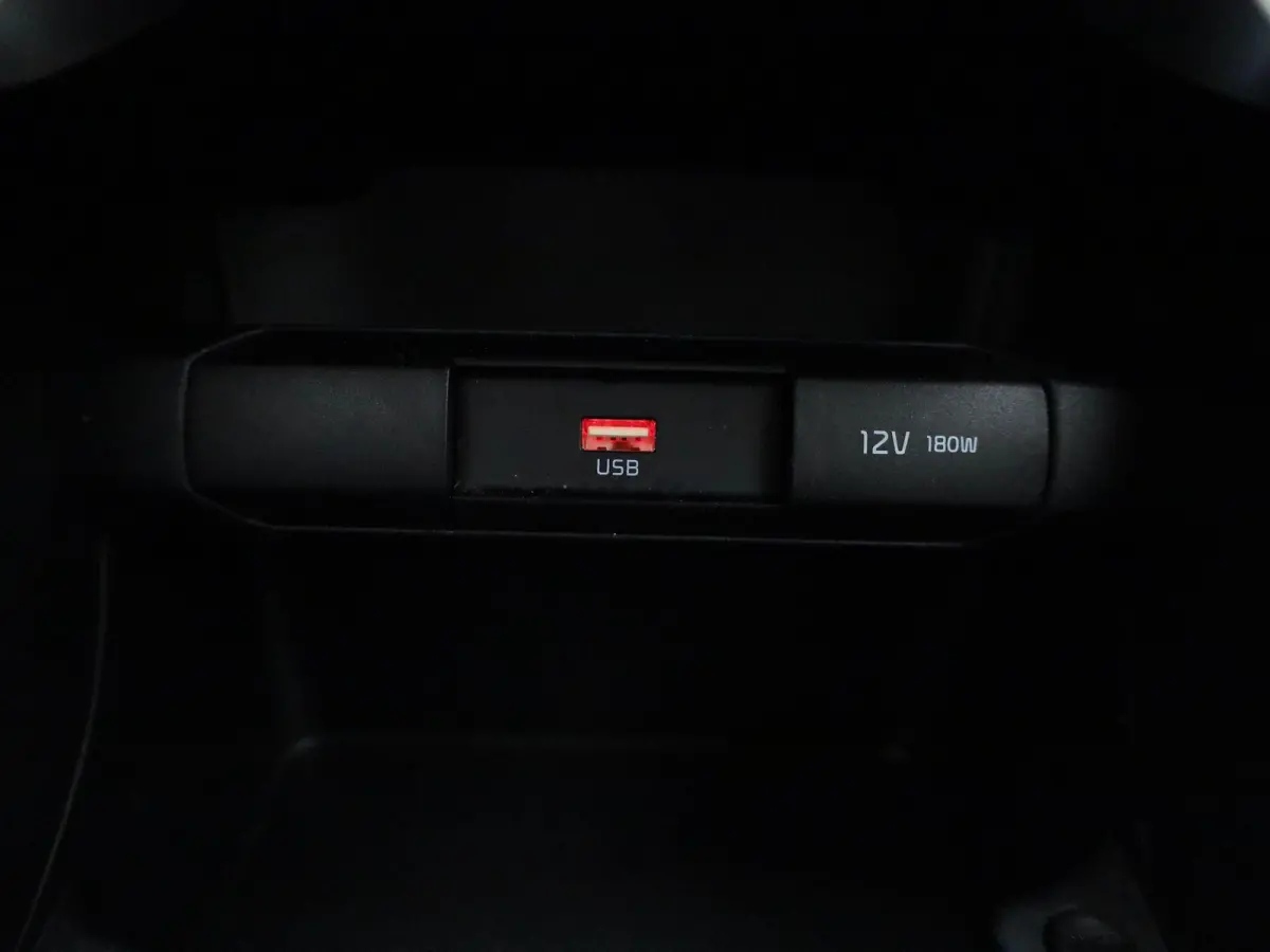 1.0 DPi ComfortLine | APPLE CARPLAY | AUTOMAAT | AIRCO | BT TELEFOON | 5 DEURS | CENTRALE DEUR VERGRENDLING | CRUISE CONTROL |
