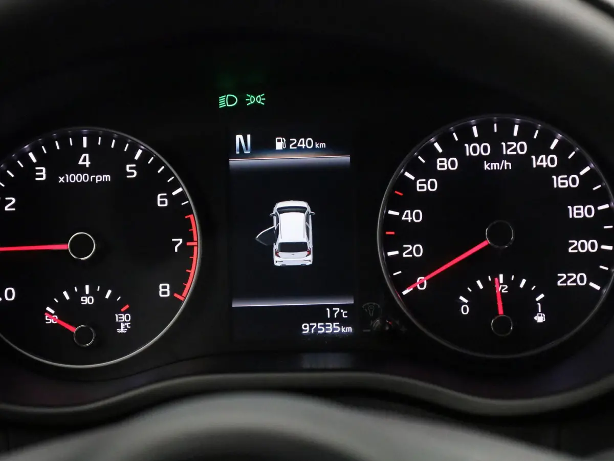1.0 DPi ComfortLine | APPLE CARPLAY | AUTOMAAT | AIRCO | BT TELEFOON | 5 DEURS | CENTRALE DEUR VERGRENDLING | CRUISE CONTROL |