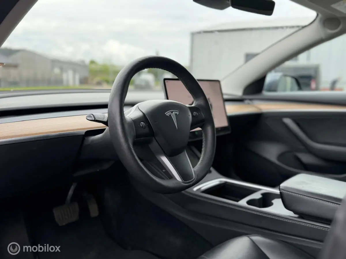 Standard RWD Plus - SOH 90% – 60 kWh – LFP – Autopilot - Incl. BTW