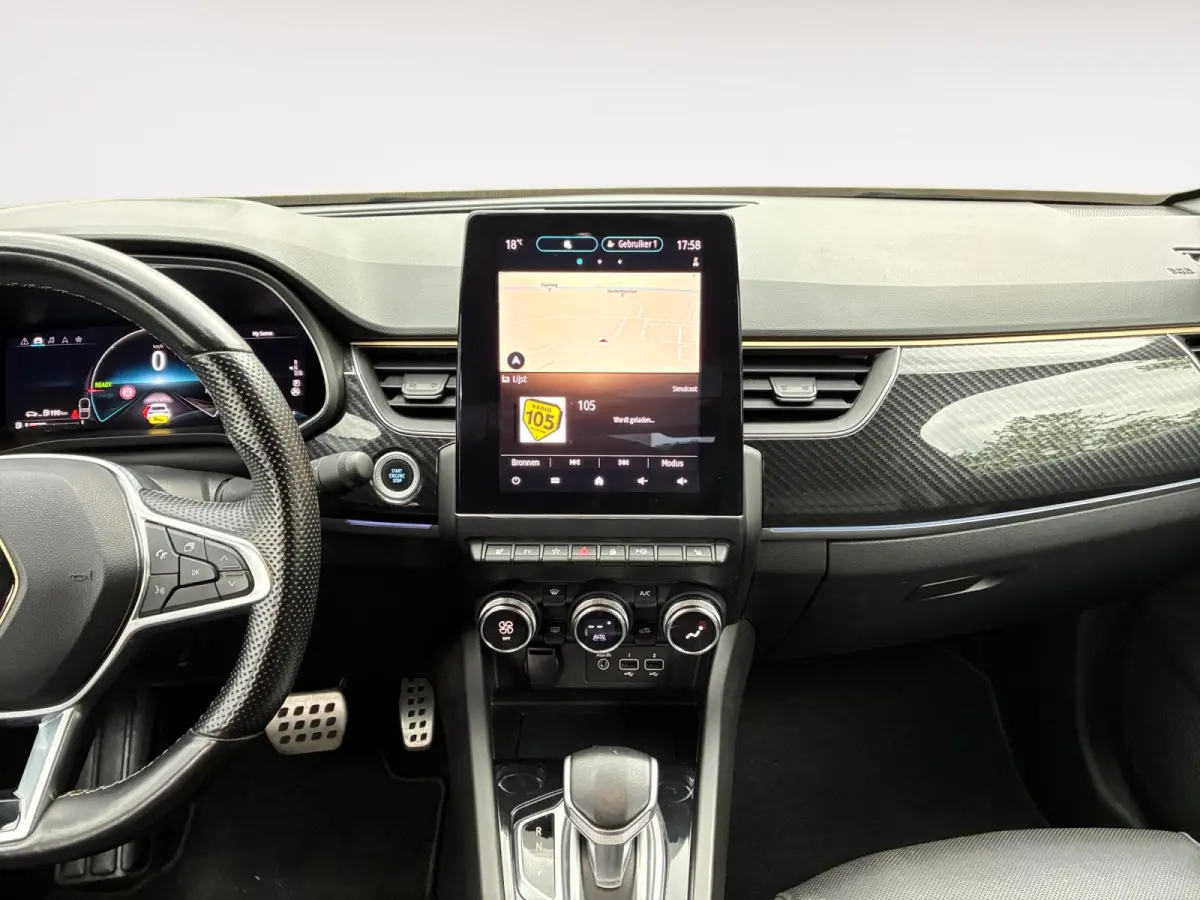 1.6 E-Tech Hybrid 145 R.S. Line | Carplay | Camera | Adaptive Cruise Control | Climate Control | Leder en Alcantara