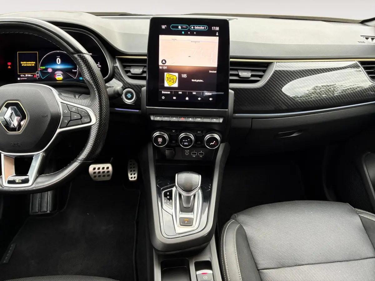1.6 E-Tech Hybrid 145 R.S. Line | Carplay | Camera | Adaptive Cruise Control | Climate Control | Leder en Alcantara