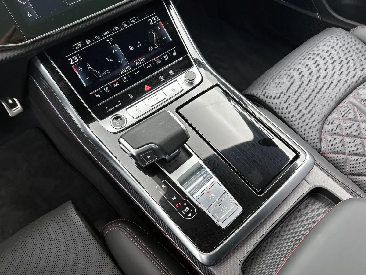 60 TFSI e quattro Pro Line S Competition 490 PK | S-line | 360 Camera | Panoramadak | Bang & Olufsen Advanced 3D | Climate Control | Navigatie | Trekhaak | Stoelverwarming voor en achter | L
