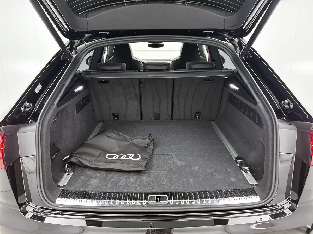 60 TFSI e quattro Pro Line S Competition 490 PK | S-line | 360 Camera | Panoramadak | Bang & Olufsen Advanced 3D | Climate Control | Navigatie | Trekhaak | Stoelverwarming voor en achter | L