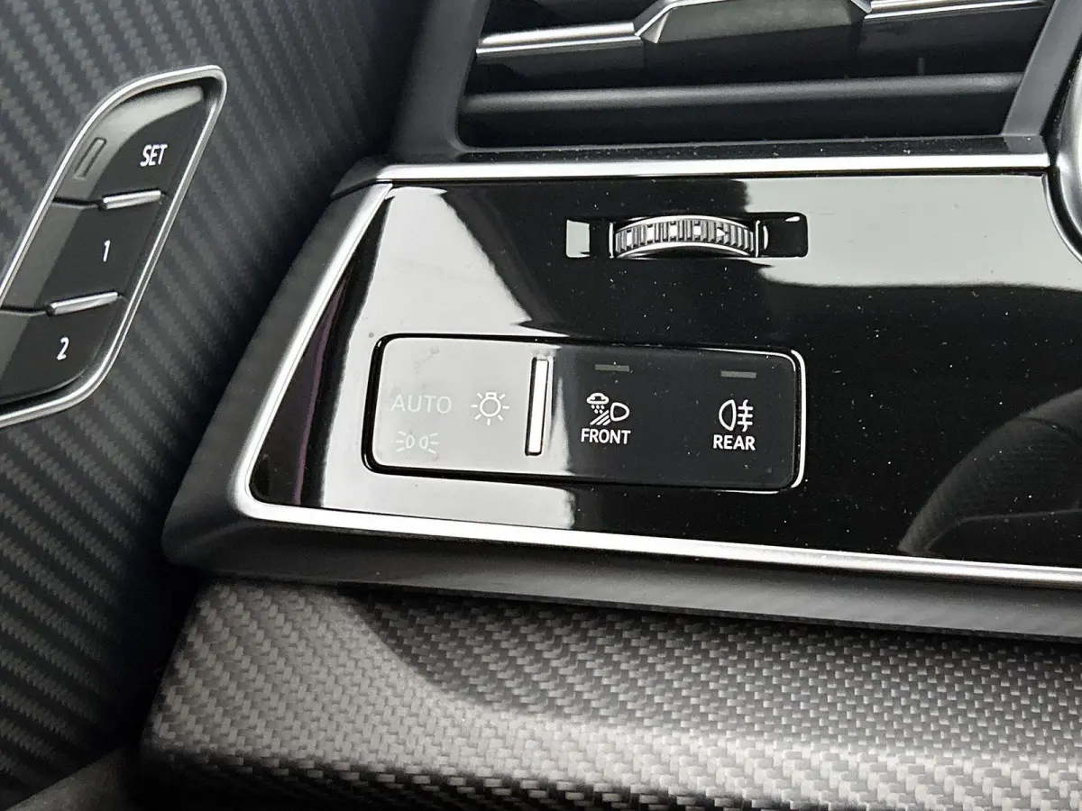 60 TFSI e quattro Pro Line S Competition 490 PK | S-line | 360 Camera | Panoramadak | Bang & Olufsen Advanced 3D | Climate Control | Navigatie | Trekhaak | Stoelverwarming voor en achter | L