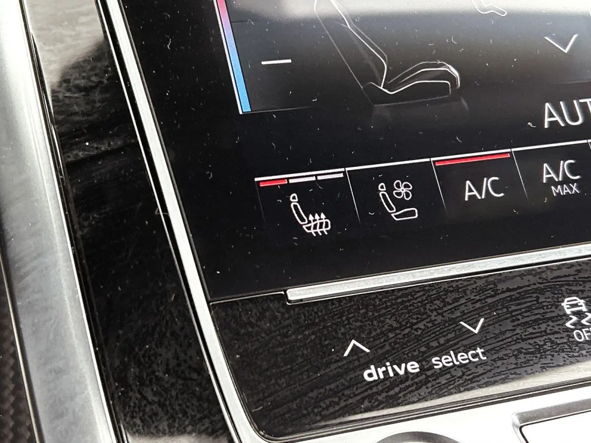 60 TFSI e quattro Pro Line S Competition 490 PK | S-line | 360 Camera | Panoramadak | Bang & Olufsen Advanced 3D | Climate Control | Navigatie | Trekhaak | Stoelverwarming voor en achter | L