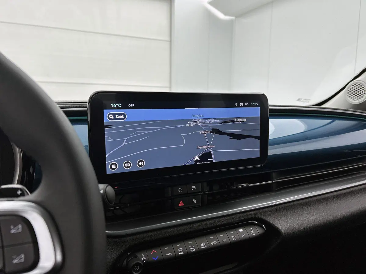 1.2 Urban 110pk Automaat | Stoelverwarming | Navigatie | Climate Control | Cruise Control | Camera | 17"LMV | Sfeerverlichting | Apple Carplay/Android Auto |