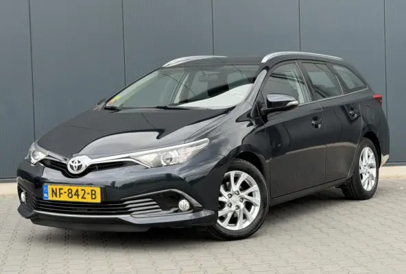 1.3 Aspiration Dealer Onderhouden - Navi - Camera - Parkeersensoren