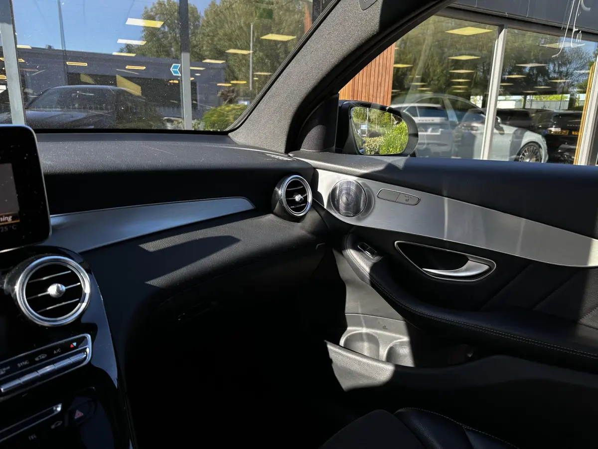250 4MATIC Premium Plus AMG Schuifdak Burmester 360Cam Stoelverw.