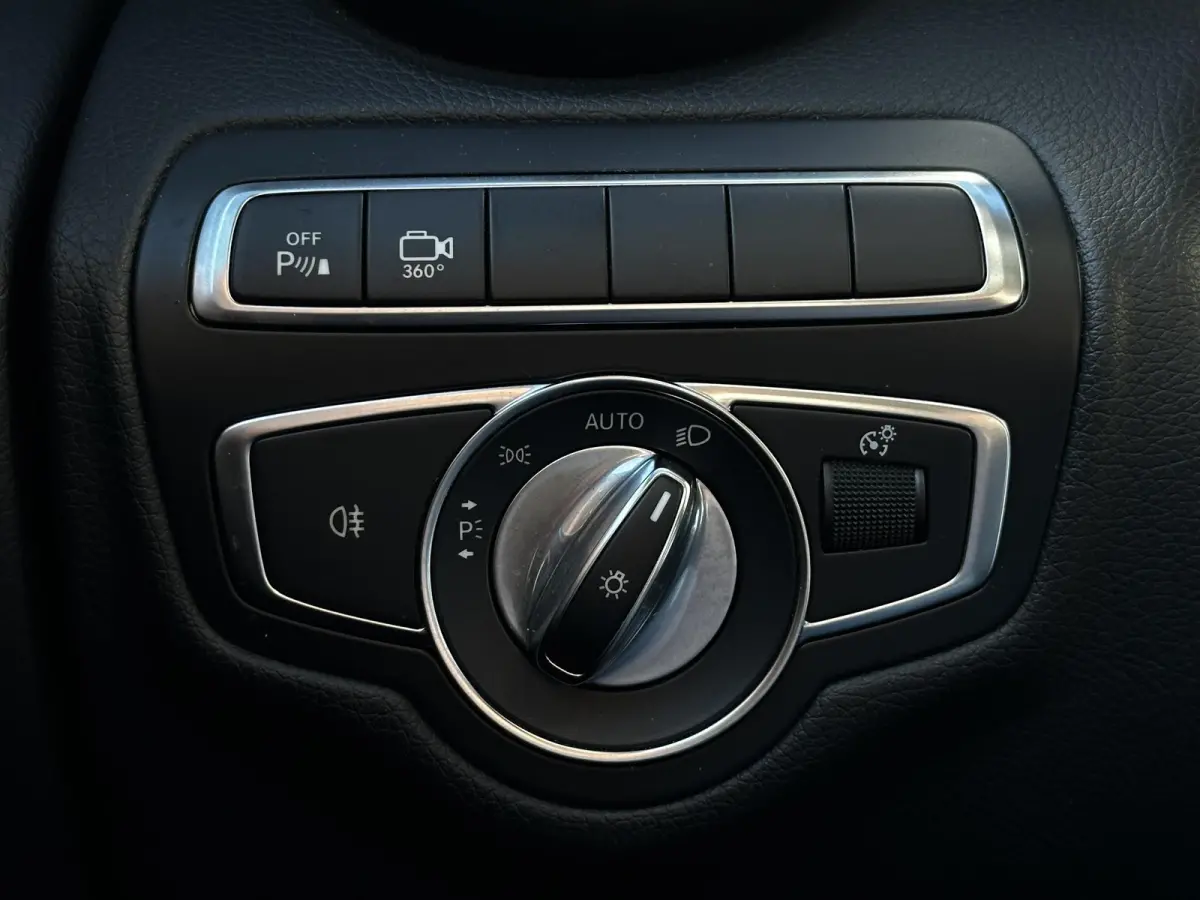 250 4MATIC Premium Plus AMG Schuifdak Burmester 360Cam Stoelverw.