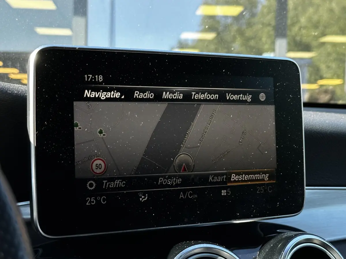 250 4MATIC Premium Plus AMG Schuifdak Burmester 360Cam Stoelverw.