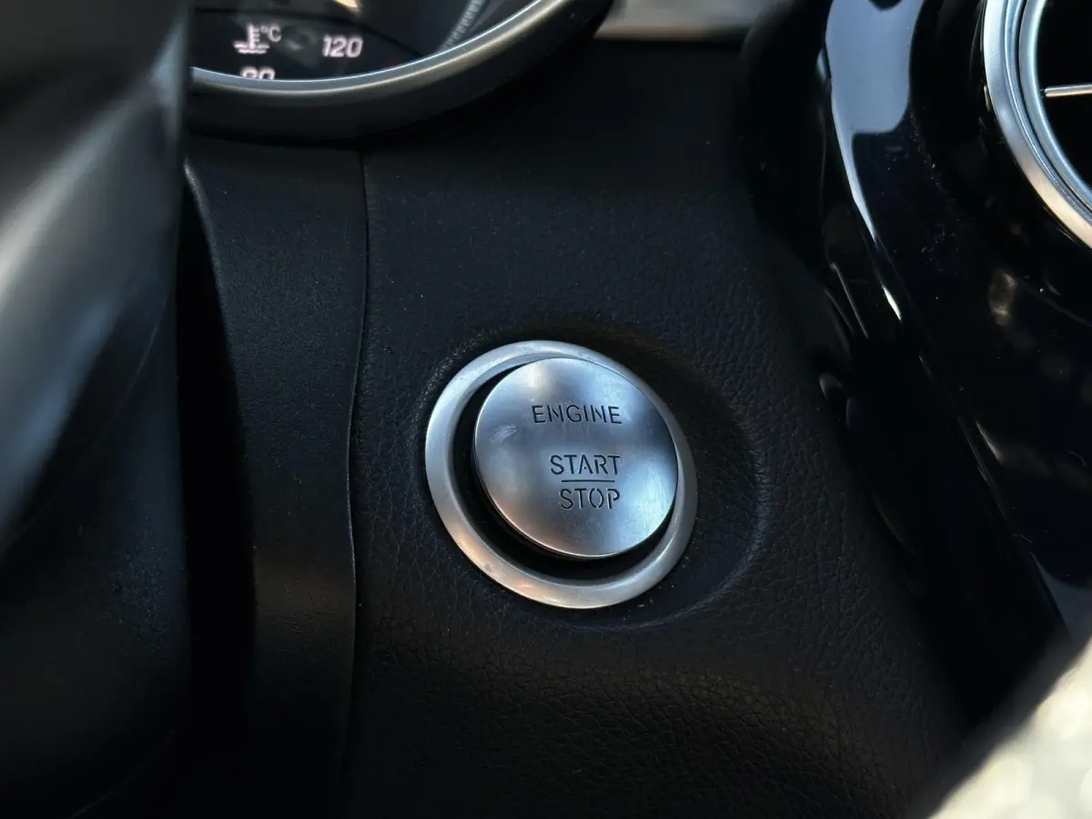250 4MATIC Premium Plus AMG Schuifdak Burmester 360Cam Stoelverw.