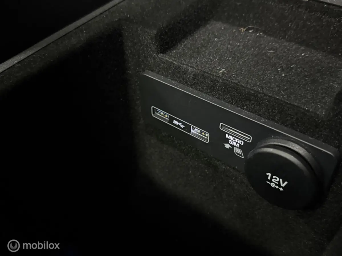 P250 2.0T R-sport BOMVOL! Pano|Meridian|Carplay