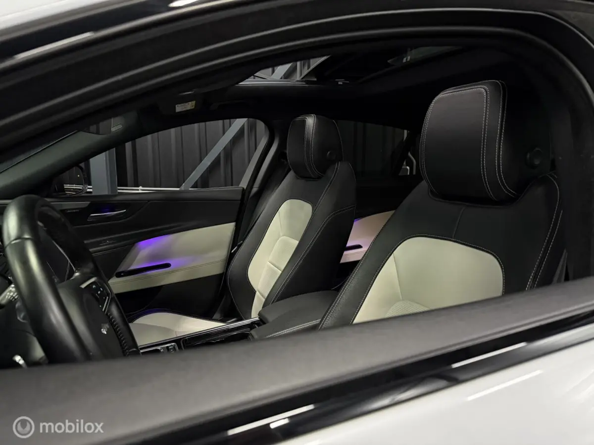 P250 2.0T R-sport BOMVOL! Pano|Meridian|Carplay