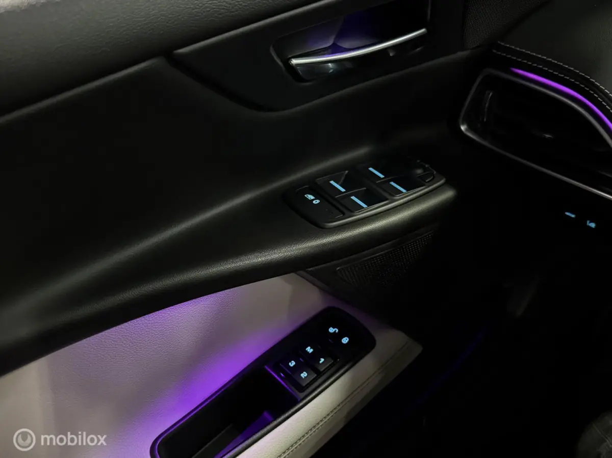 P250 2.0T R-sport BOMVOL! Pano|Meridian|Carplay