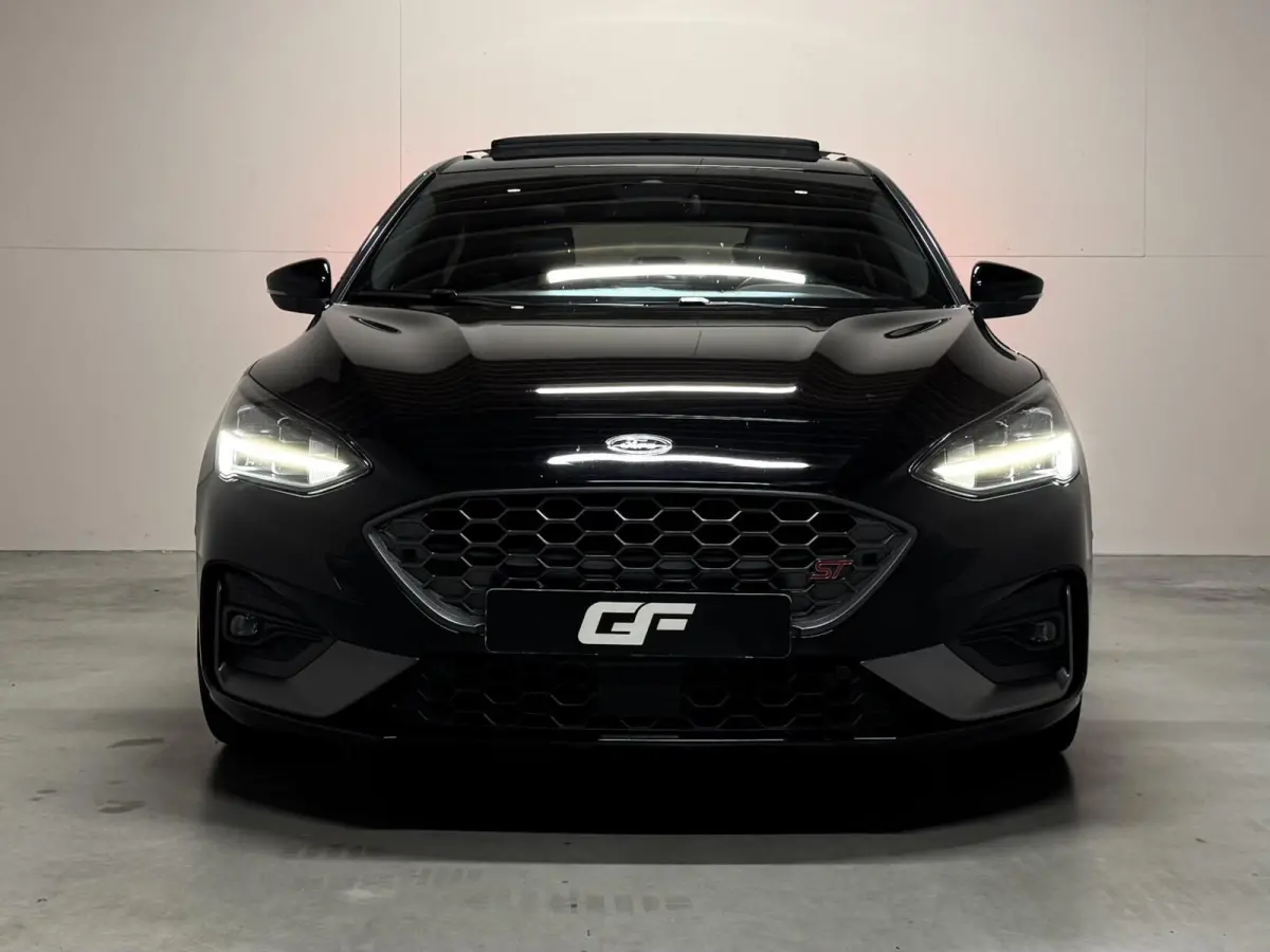 2.3 EcoBoost ST-3 Pano Camera Recaro Navi Stoelv