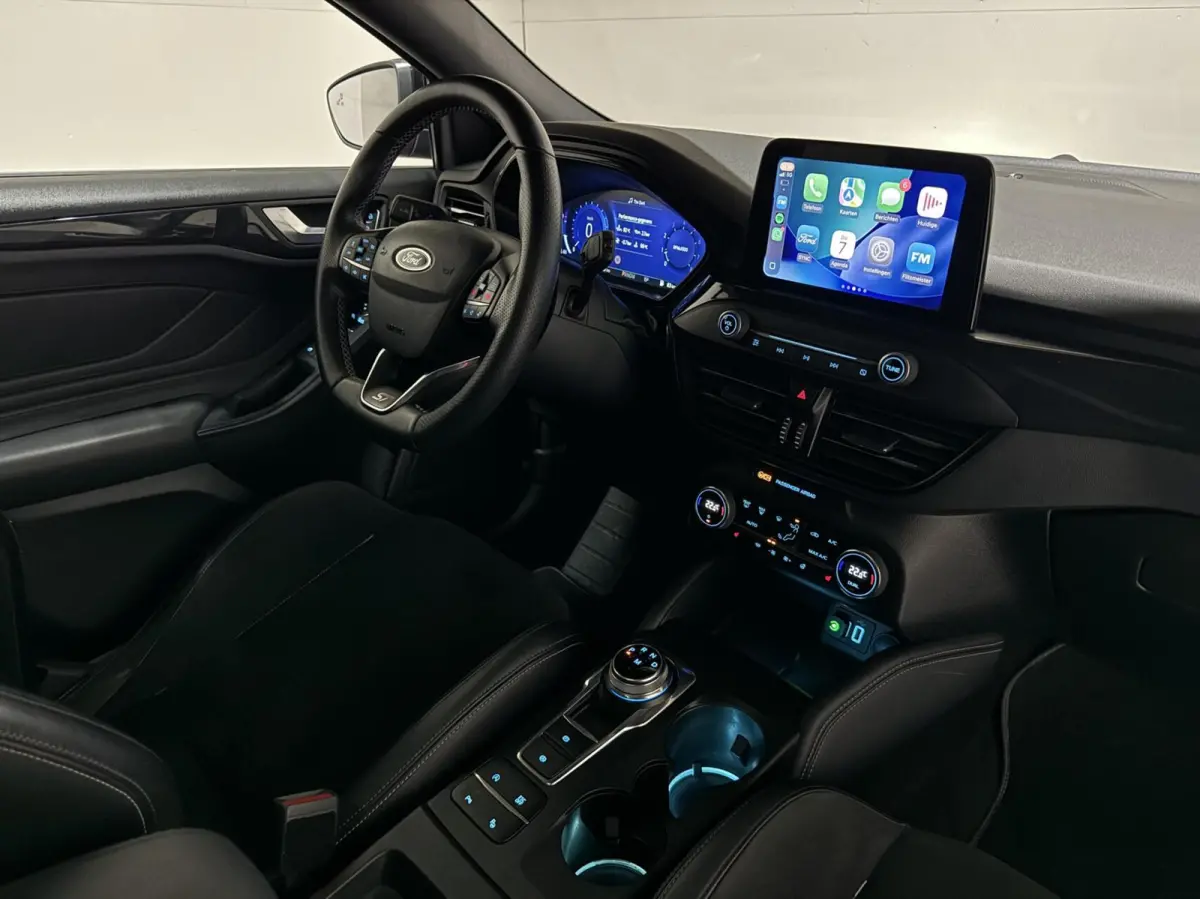 2.3 EcoBoost ST-3 Pano Camera Recaro Navi Stoelv