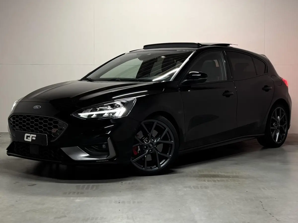 2.3 EcoBoost ST-3 Pano Camera Recaro Navi Stoelv