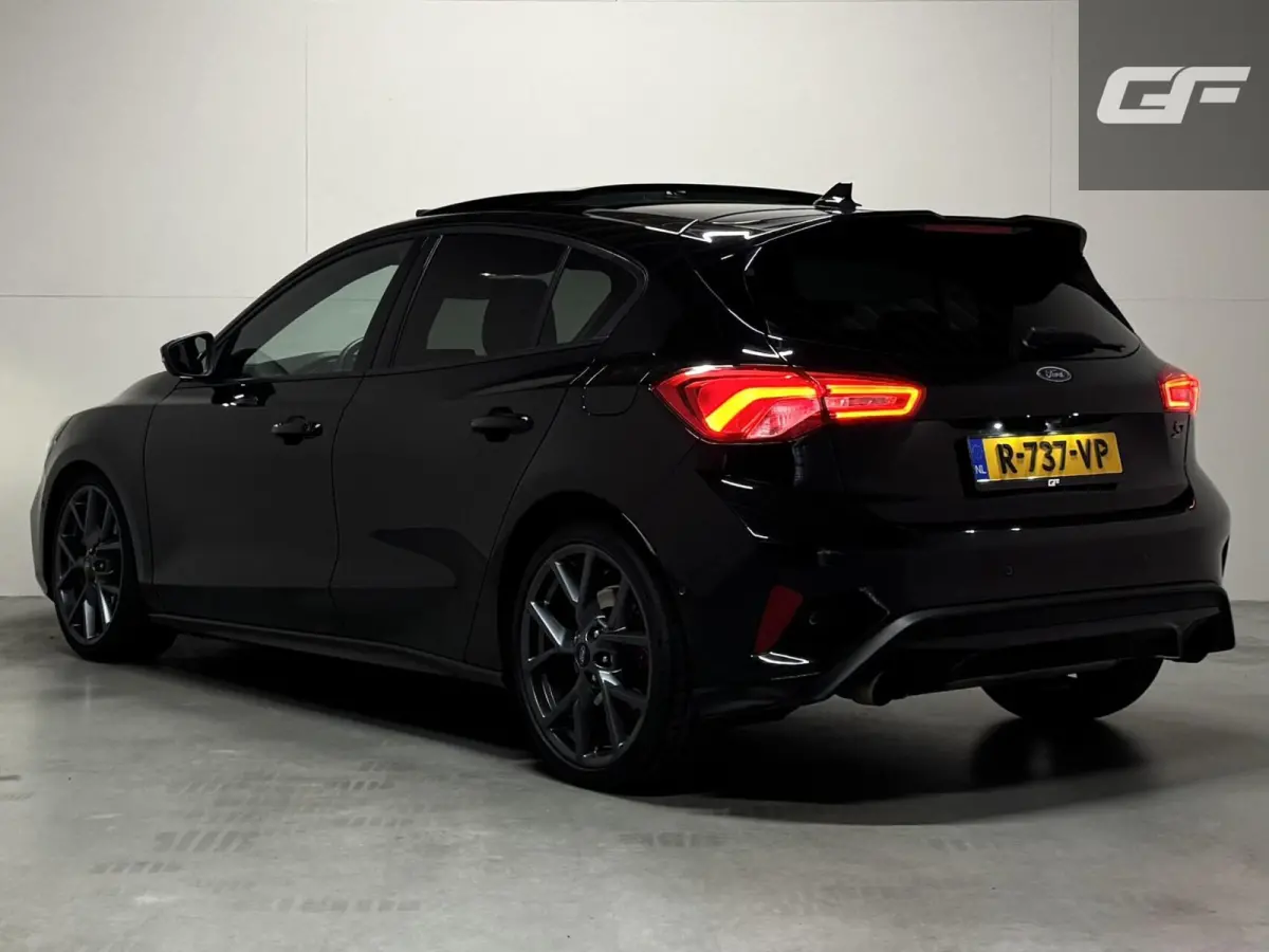 2.3 EcoBoost ST-3 Pano Camera Recaro Navi Stoelv