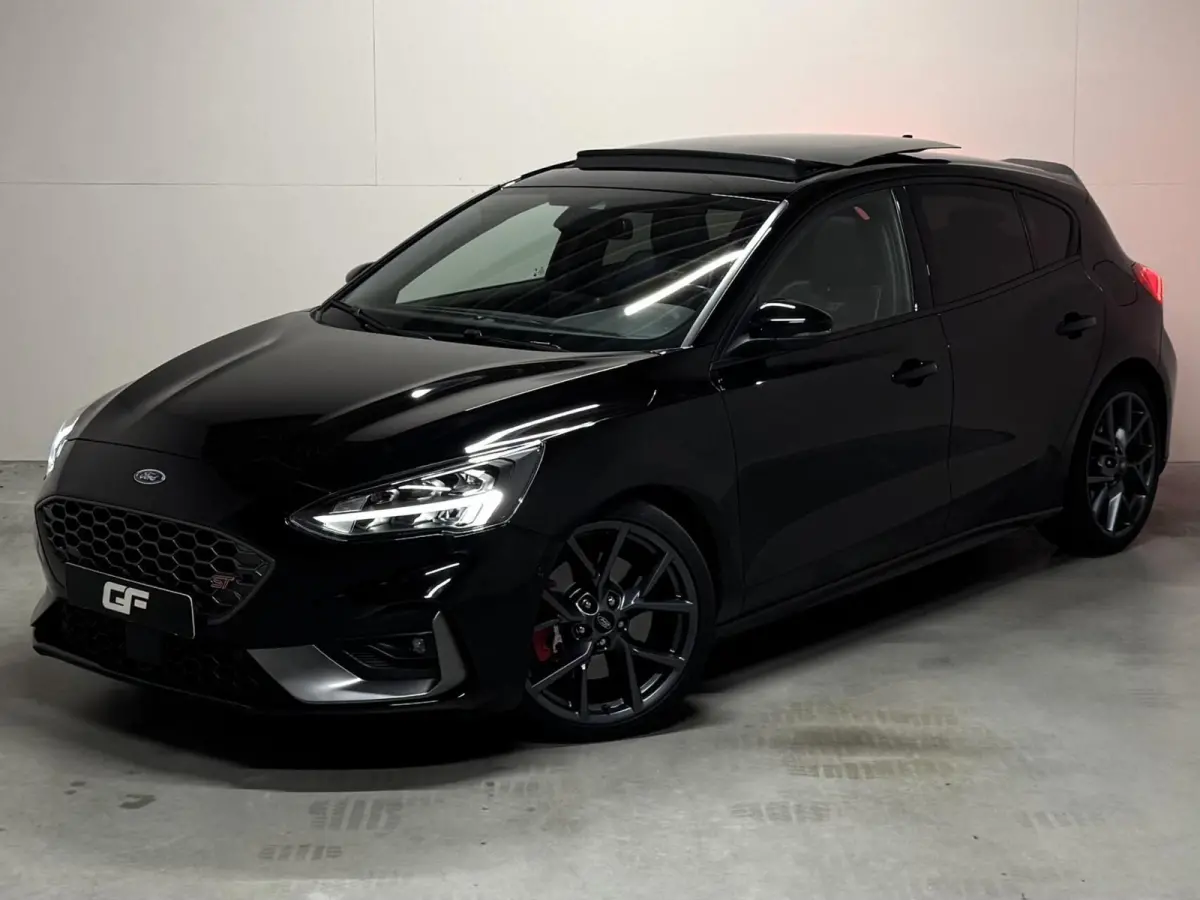 2.3 EcoBoost ST-3 Pano Camera Recaro Navi Stoelv