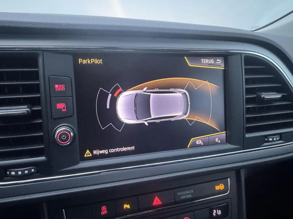 1.6 TDI Reference Airco Carplay Front assistent