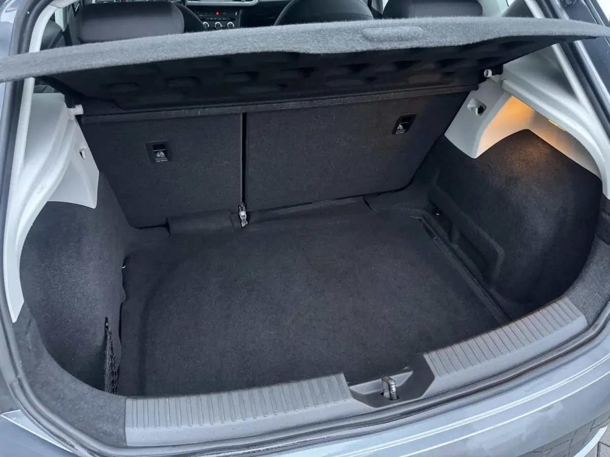 1.6 TDI Reference Airco Carplay Front assistent