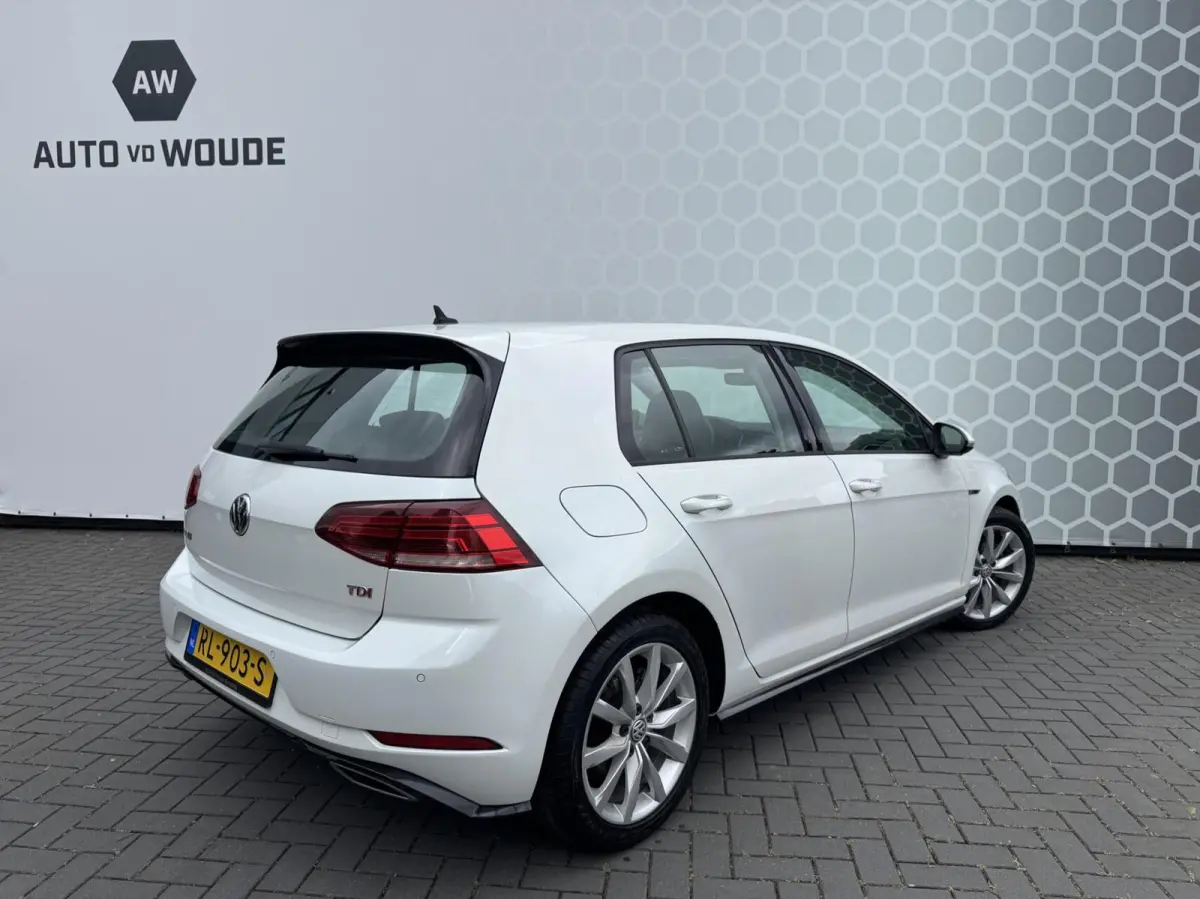 1.6 TDI Highline Business R-line Carplay Parelmoer