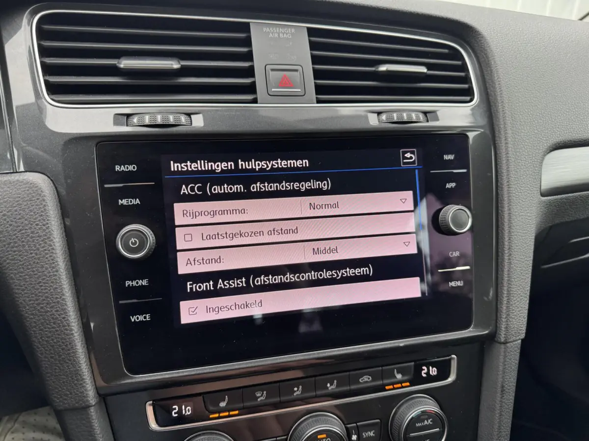 1.6 TDI Highline Business R-line Carplay Parelmoer