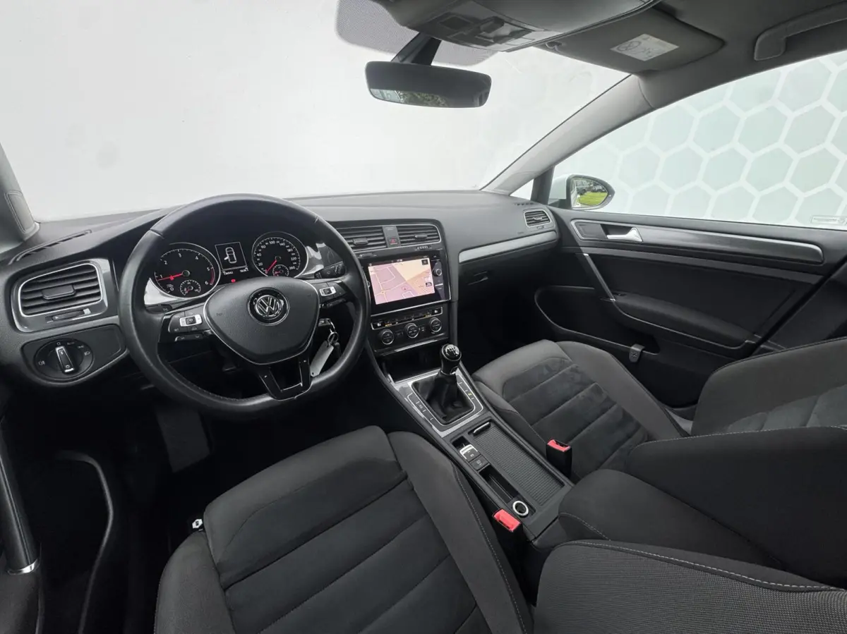 1.6 TDI Highline Business R-line Carplay Parelmoer