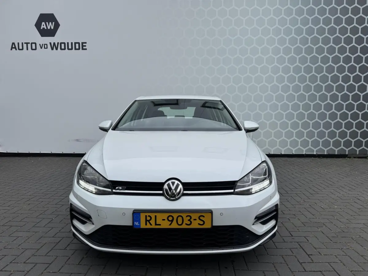 1.6 TDI Highline Business R-line Carplay Parelmoer