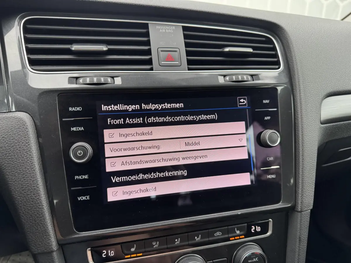 1.6 TDI Highline Business R-line Carplay Parelmoer