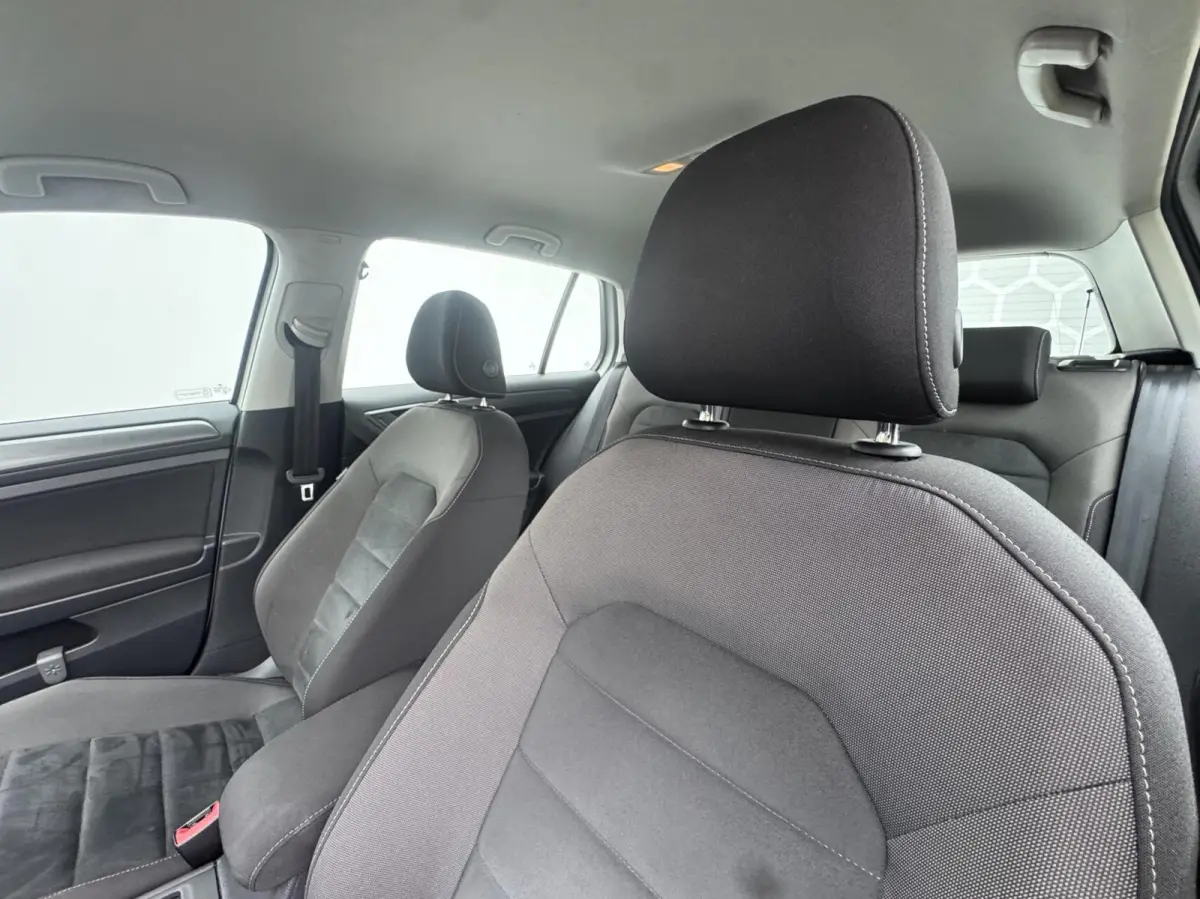 1.6 TDI Highline Business R-line Carplay Parelmoer