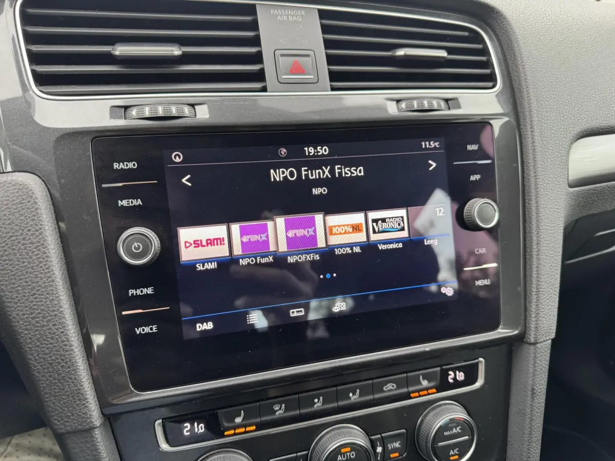 1.6 TDI Highline Business R-line Carplay Parelmoer