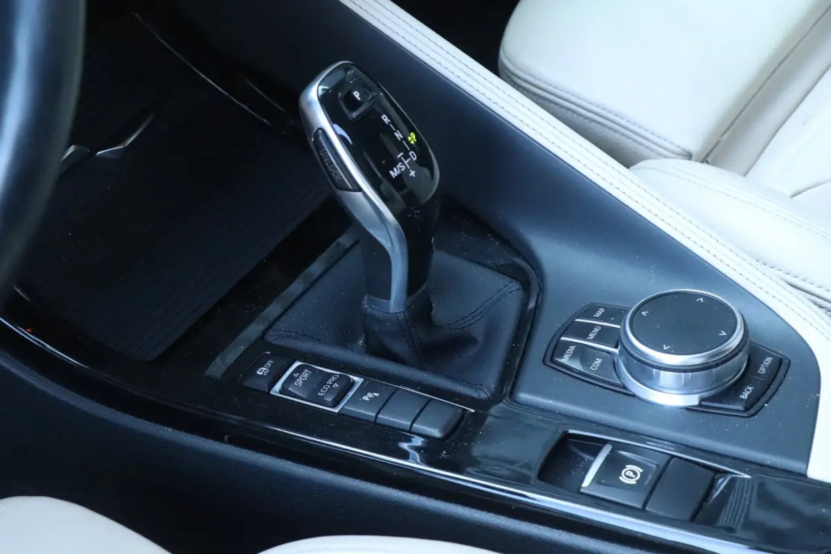 SDrive20i High Executive | M-Pakket